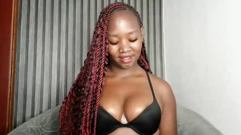 Tessy online show from May 12, 12:08 am
