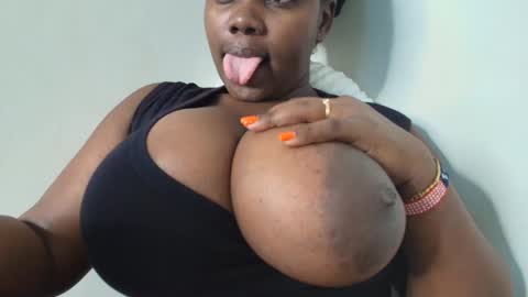 Snapshot of nasty_nohelah chatting on February 16, 5:03 am chimummy online show from February 16, 5:03 am