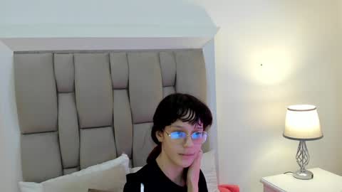 Snapshot of nastya_fantasy chatting on December 28, 7:43 pm Nastya online show from December 28, 7:43 pm