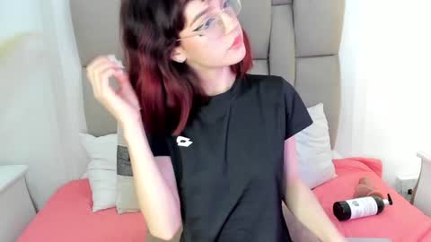 Snapshot of nastya_fantasy chatting on December 28, 10:44 pm Nastya online show from December 28, 10:44 pm