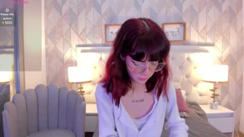 Snapshot of nastya_fantasy chatting on February 20, 7:19 pm Nastya online show from February 20, 7:19 pm