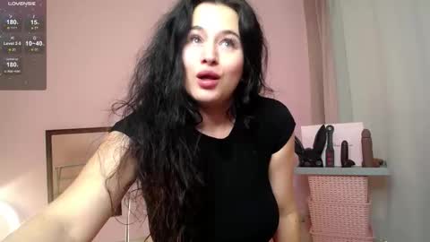 Snapshot of nastybambi_ chatting on November 1, 7:54 am Bambi online show from November 1, 7:54 am