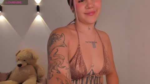Snapshot of nataasha1 chatting on February 18, 1:22 pm Natttttttttttttttt online show from February 18, 1:22 pm