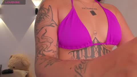 Snapshot of nataasha1 chatting on February 22, 1:24 pm Natttttttttttttttt online show from February 22, 1:24 pm