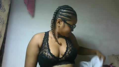 natachazz online show from May 14, 7:04 am