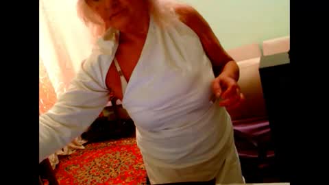 natali online show from October 19, 9:32 am