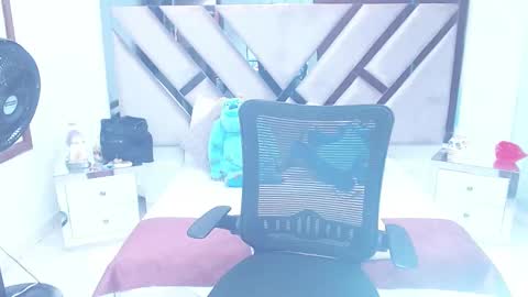 Snapshot of natalia5560 chatting on March 10, 2:59 pm natalia5560 online show from March 10, 2:59 pm