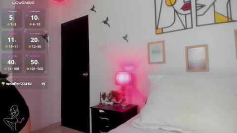 Snapshot of natalia__ponce chatting on September 27, 1:43 am NATALIA online show from September 27, 1:43 am