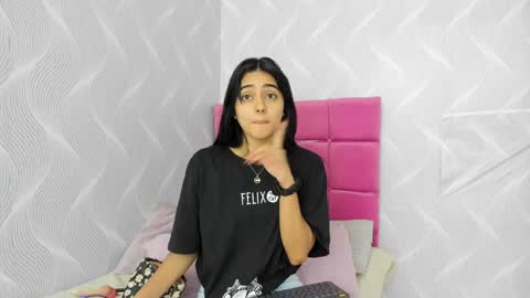 Snapshot of natalia_aguirre chatting on January 5, 12:53 pm Naty online show from January 5, 12:53 pm