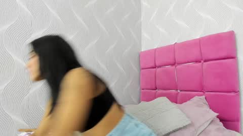 Snapshot of natalia_aguirre chatting on January 5, 6:56 pm Naty online show from January 5, 6:56 pm