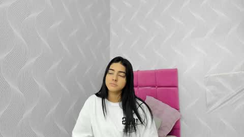 Snapshot of natalia_aguirre chatting on January 7, 12:31 pm Naty online show from January 7, 12:31 pm