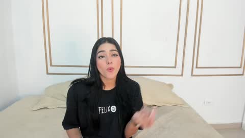 Snapshot of natalia_aguirre chatting on January 25, 12:26 pm Naty online show from January 25, 12:26 pm