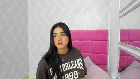Snapshot of natalia_aguirre chatting on February 2, 12:46 pm Naty online show from February 2, 12:46 pm