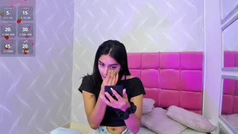 Snapshot of natalia_aguirre chatting on February 4, 12:22 pm Naty online show from February 4, 12:22 pm