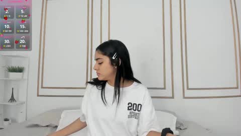 Snapshot of natalia_aguirre chatting on February 10, 12:29 pm Naty online show from February 10, 12:29 pm