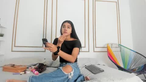 Snapshot of natalia_aguirre chatting on February 22, 12:19 pm Naty online show from February 22, 12:19 pm