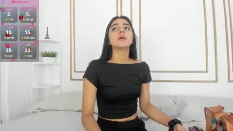 Snapshot of natalia_aguirre chatting on February 25, 12:24 pm Naty online show from February 25, 12:24 pm