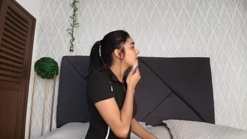 Snapshot of natalia_aguirre chatting on September 16, 12:06 pm Naty online show from September 16, 12:06 pm