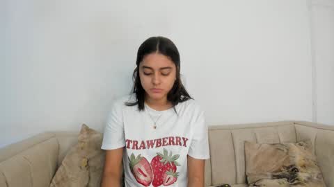 Snapshot of natalia_aguirre chatting on October 30, 12:17 pm Naty online show from October 30, 12:17 pm