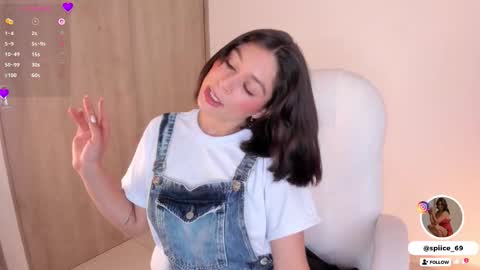 Snapshot of natalia_andrea_2804 chatting on January 10, 10:36 pm natalia andrea online show from January 10, 10:36 pm