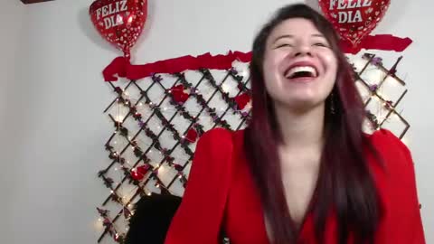 Natalia Walker online show from May 3, 2:45 pm