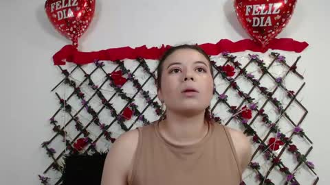 Natalia Walker online show from May 4, 2:35 pm