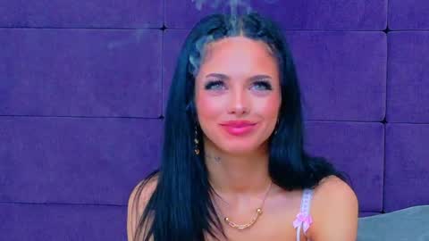 nataliacroft online show from April 29, 5:30 pm