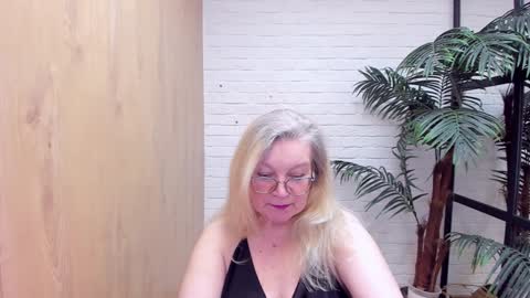 Snapshot of natalicloud chatting on December 20, 5:08 pm NataliCloud online show from December 20, 5:08 pm