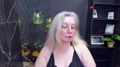 Snapshot of natalicloud chatting on December 26, 1:32 pm NataliCloud online show from December 26, 1:32 pm