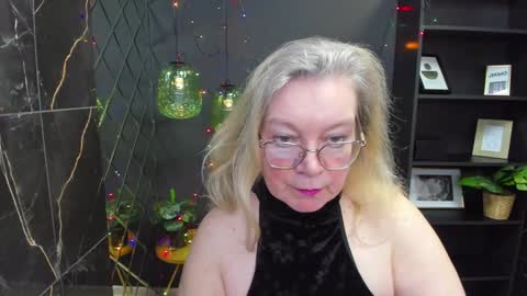 Snapshot of natalicloud chatting on December 29, 1:17 pm NataliCloud online show from December 29, 1:17 pm