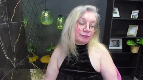 Snapshot of natalicloud chatting on January 17, 5:41 pm NataliCloud online show from January 17, 5:41 pm