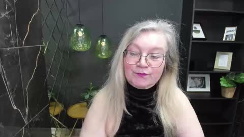 Snapshot of natalicloud chatting on February 19, 2:12 pm NataliCloud online show from February 19, 2:12 pm