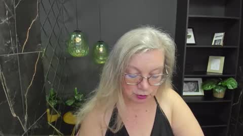 Snapshot of natalicloud chatting on October 3, 1:30 pm NataliCloud online show from October 3, 1:30 pm