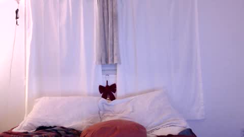 Snapshot of natalie6vmu chatting on January 9, 7:00 am Natalie Six online show from January 9, 7:00 am