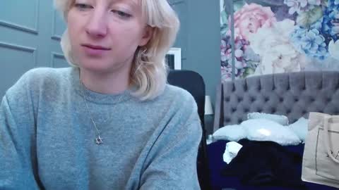 Snapshot of natalie_bitton chatting on January 8, 11:10 am Natalie online show from January 8, 11:10 am