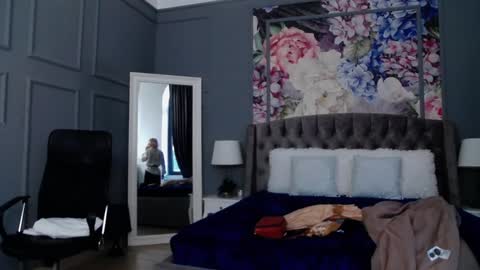 Snapshot of natalie_bitton chatting on January 25, 2:03 pm Natalie online show from January 25, 2:03 pm