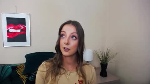 NatalieSexy online show from May 19, 6:09 am