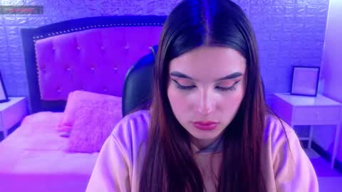 natalie  online show from December 15, 3:22 am