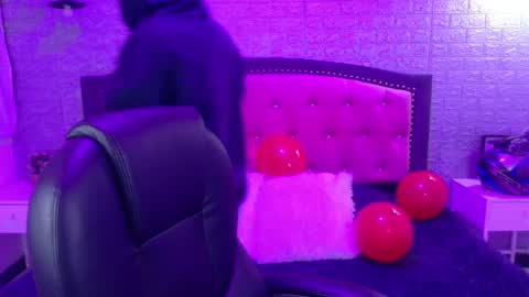 natalie  online show from February 18, 3:24 am