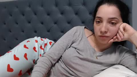 Snapshot of natalie_mia chatting on February 7, 3:01 am Miia online show from February 7, 3:01 am