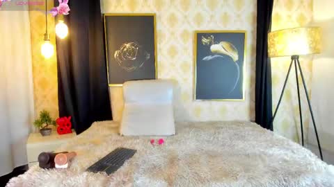 NATALIE online show from May 20, 12:44 pm