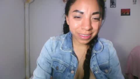 Snapshot of nataliesweet22 chatting on April 7, 12:55 am Natalie online show from April 7, 12:55 am