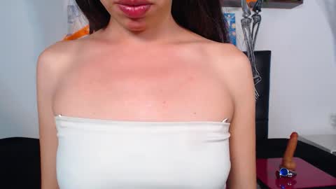 Natalia  online show from October 11, 4:44 am