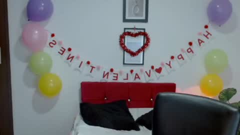 Snapshot of natalyescobar_lx chatting on September 9, 12:05 pm Nataly Escobar online show from September 9, 12:05 pm