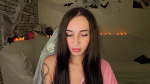 Nataly online show from October 17, 7:05 pm