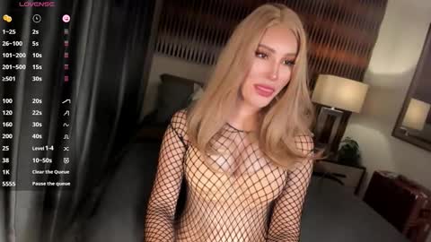 Snapshot of natasha2112 chatting on March 5, 2:40 am Natasha online show from March 5, 2:40 am