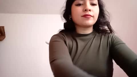 Snapshot of natasha_992750 chatting on December 19, 12:12 pm Natasha online show from December 19, 12:12 pm