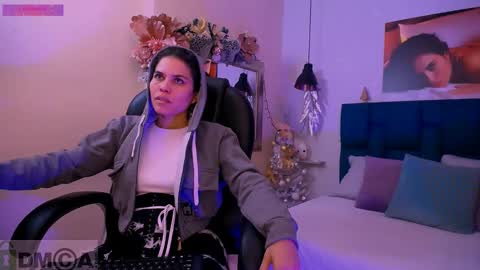 Snapshot of natasha__jackson chatting on January 2, 12:46 pm natasha online show from January 2, 12:46 pm