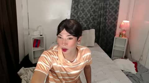natasha_bleir online show from April 29, 1:53 am