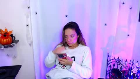 Snapshot of natasha_cam222 chatting on October 30, 1:23 pm Natasha online show from October 30, 1:23 pm